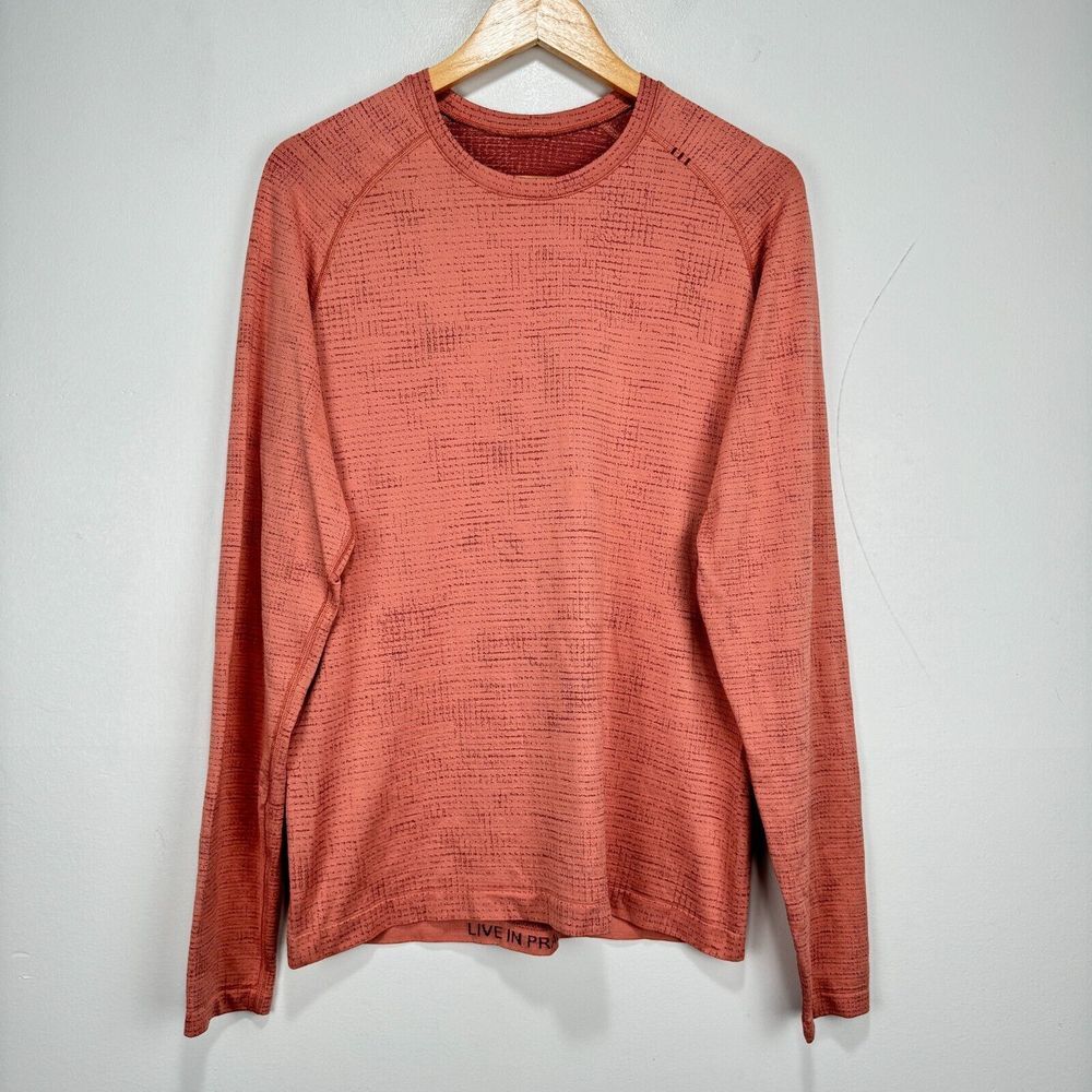 Lululemon Performance Shirt Men Medium Orange Tech Gym Training‎ Stretch Wicking